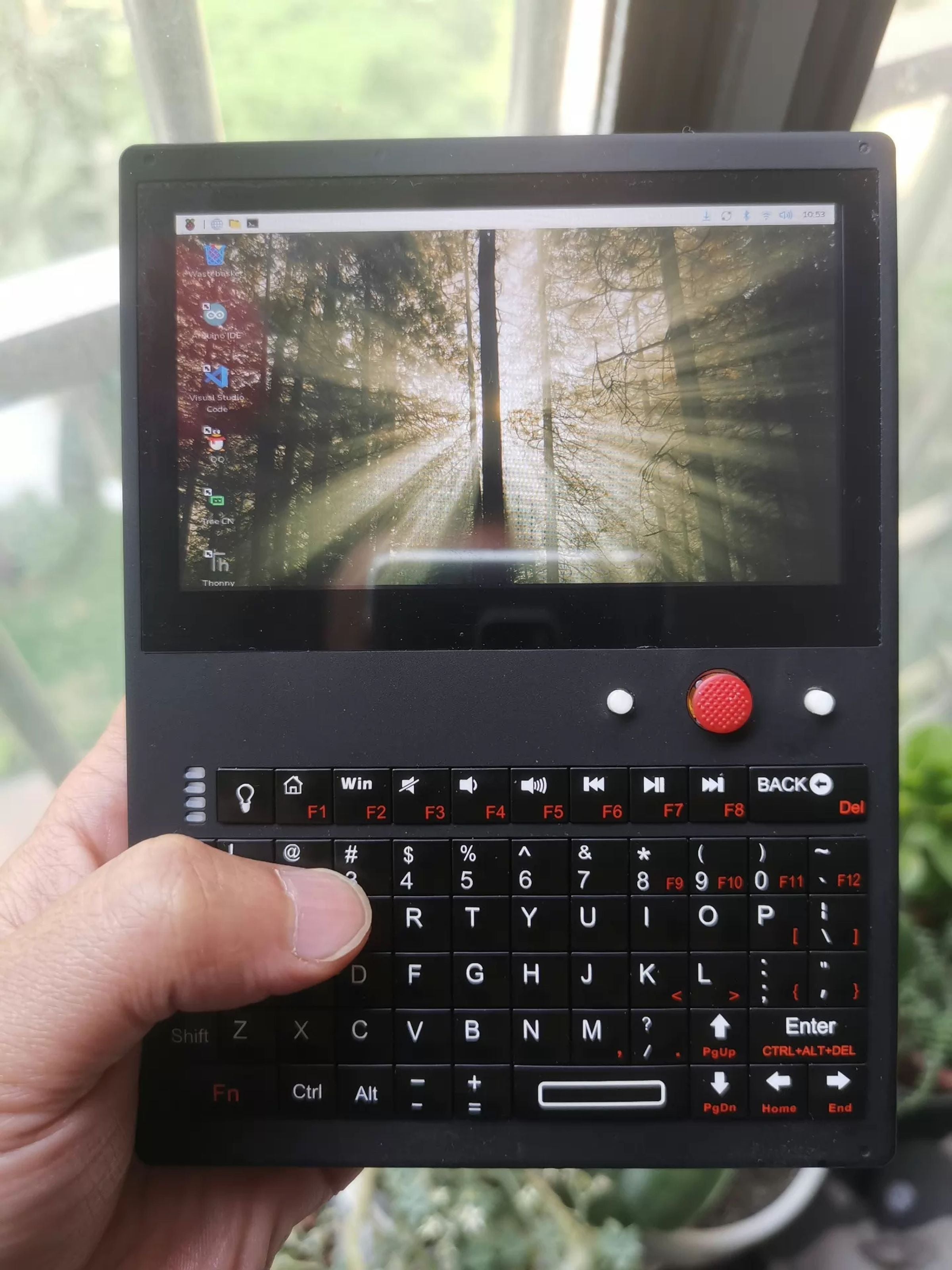 HUM BS Pi — Raspberry Pi CM5 Handheld Console