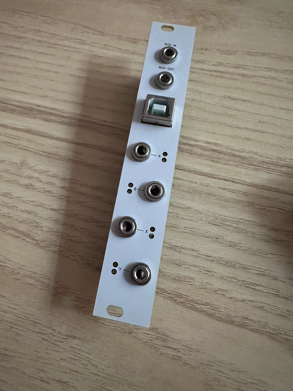 Plinky Synth V3.1 "Sick White" Limited Edition
