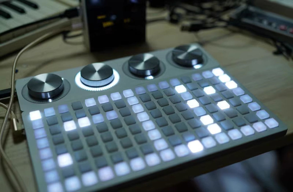 Monome Grid 128 (16×8) Controller - DIY Clone