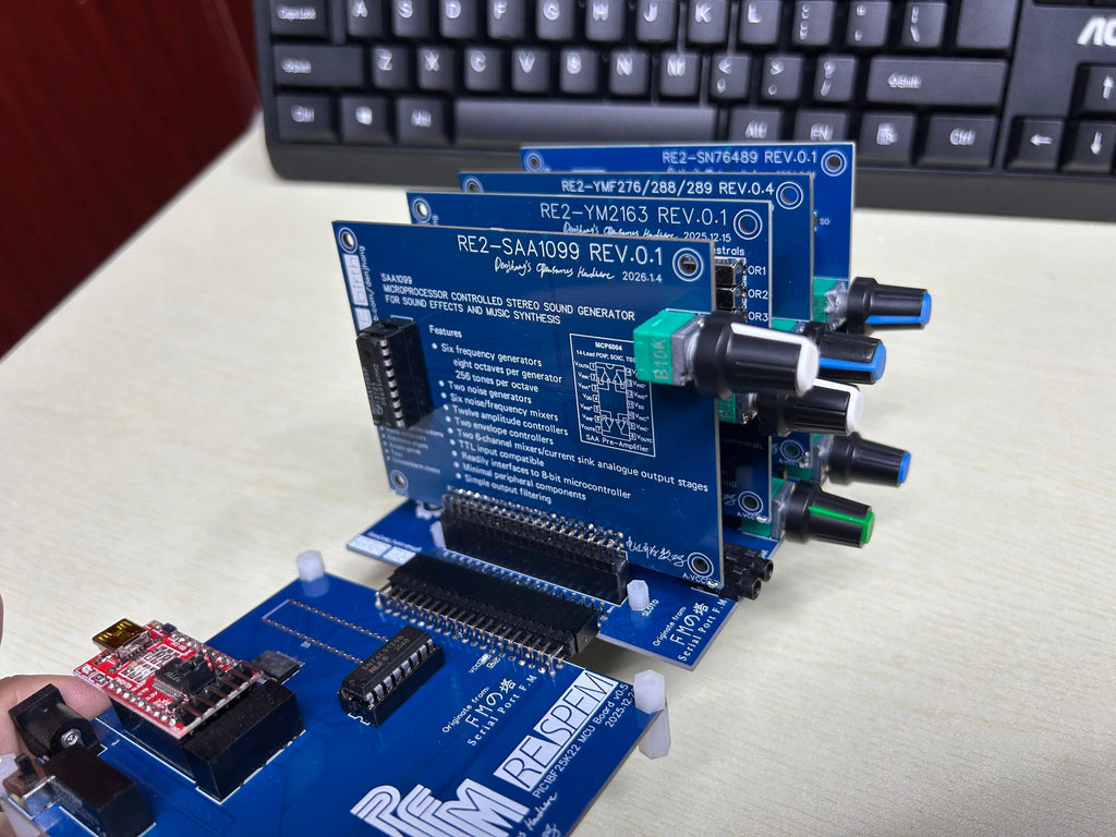 PIC18-RESPFM - 4 Slots Modular Chiptune Host
