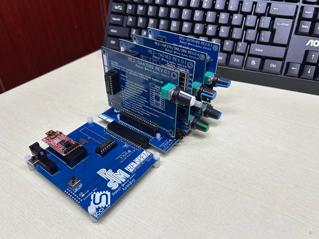 PIC18-RESPFM - 4 Slots Modular Chiptune Host